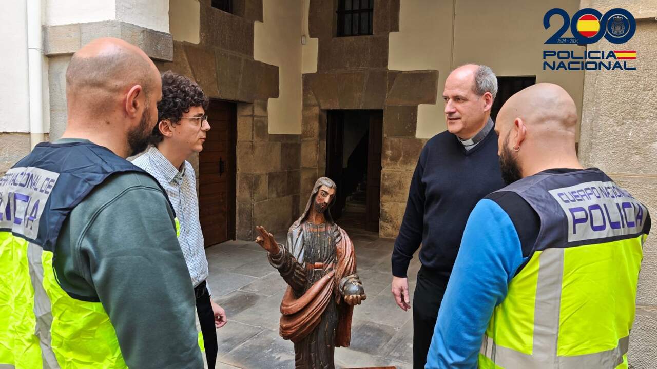 La obra religiosa desaparecida de una parroquia navarra reaparece en Ávila y ya ha sido devuelta a su dueño