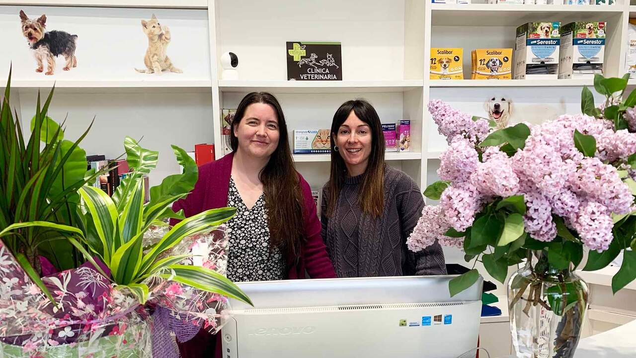 Dos amigas cumplen su sueño en Pamplona y abren su primera clínica veterinaria para perros y gatos