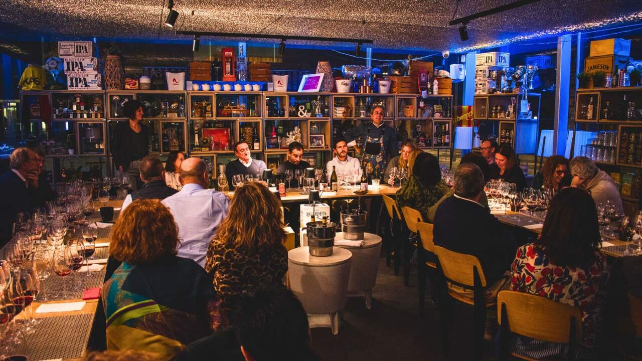 El vino navarro mira a sus raíces con unas catas en Pamplona que ponen en valor a San Martín de Unx y Eslava