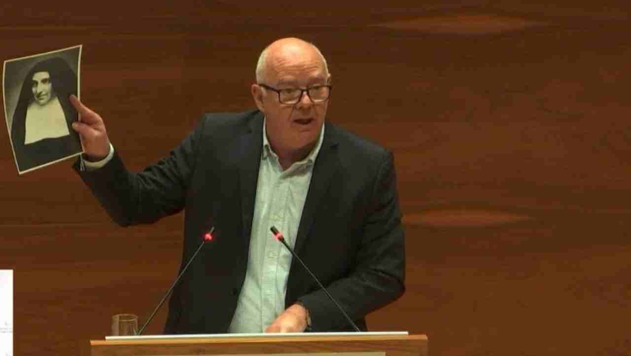 Vox responde a una moción sobre memoria democrática recordando la historia de una monja navarra asesinada