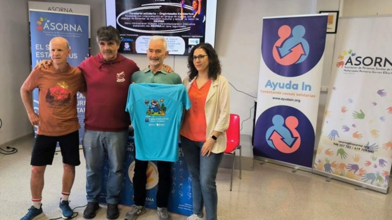 Una desafiante travesía por la montaña navarra dará voz a la lengua de signos durante una semana