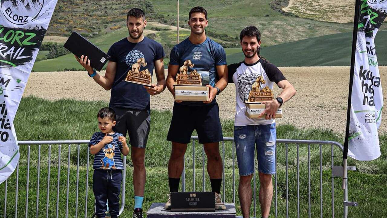 Participantes y ganadores de la carrera Elorz Trail 2026.