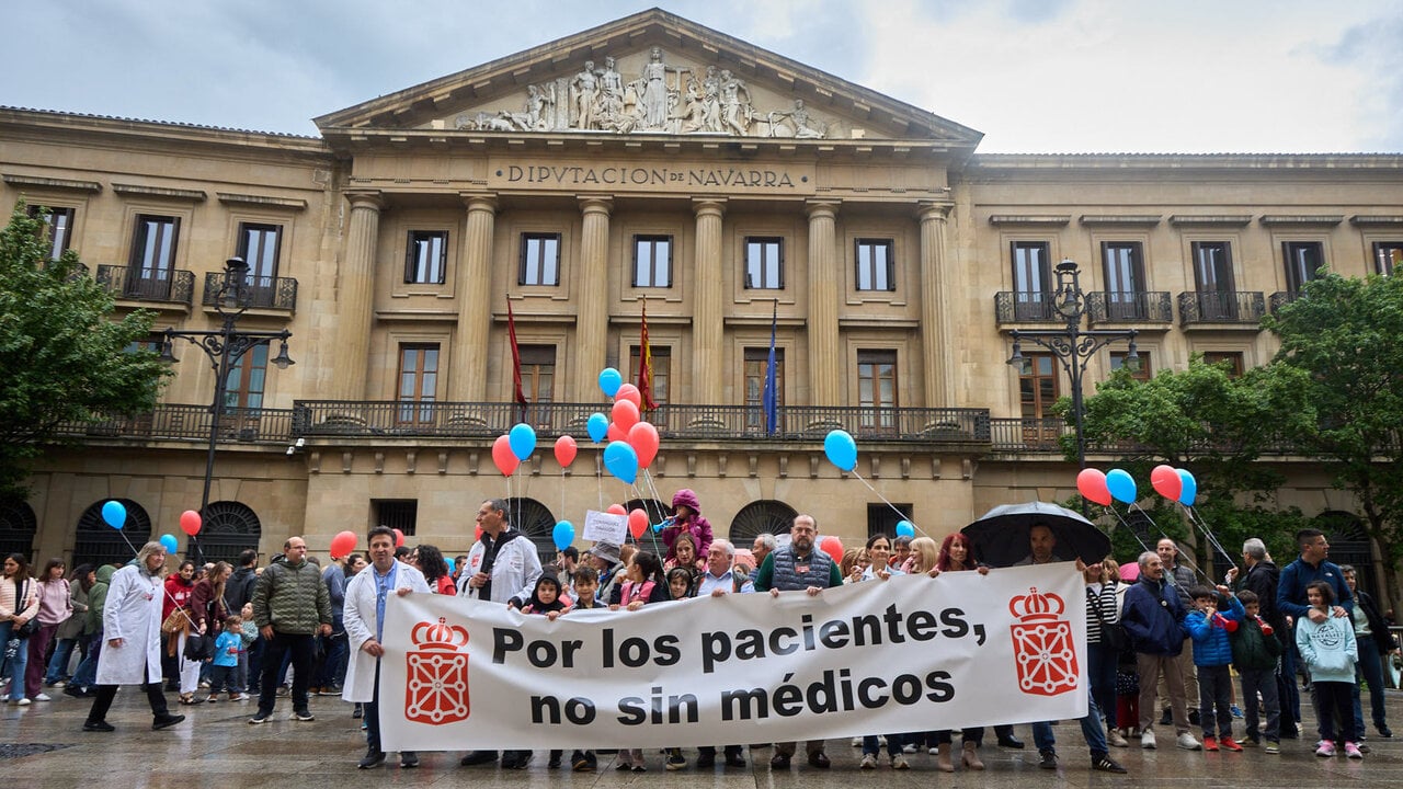 Manifestaci&oacute;n en defensa de la profesi&oacute;n m&eacute;dica convocada por el Sindicato M&eacute;dico de Navarra (SMN). NAVARRA.COM