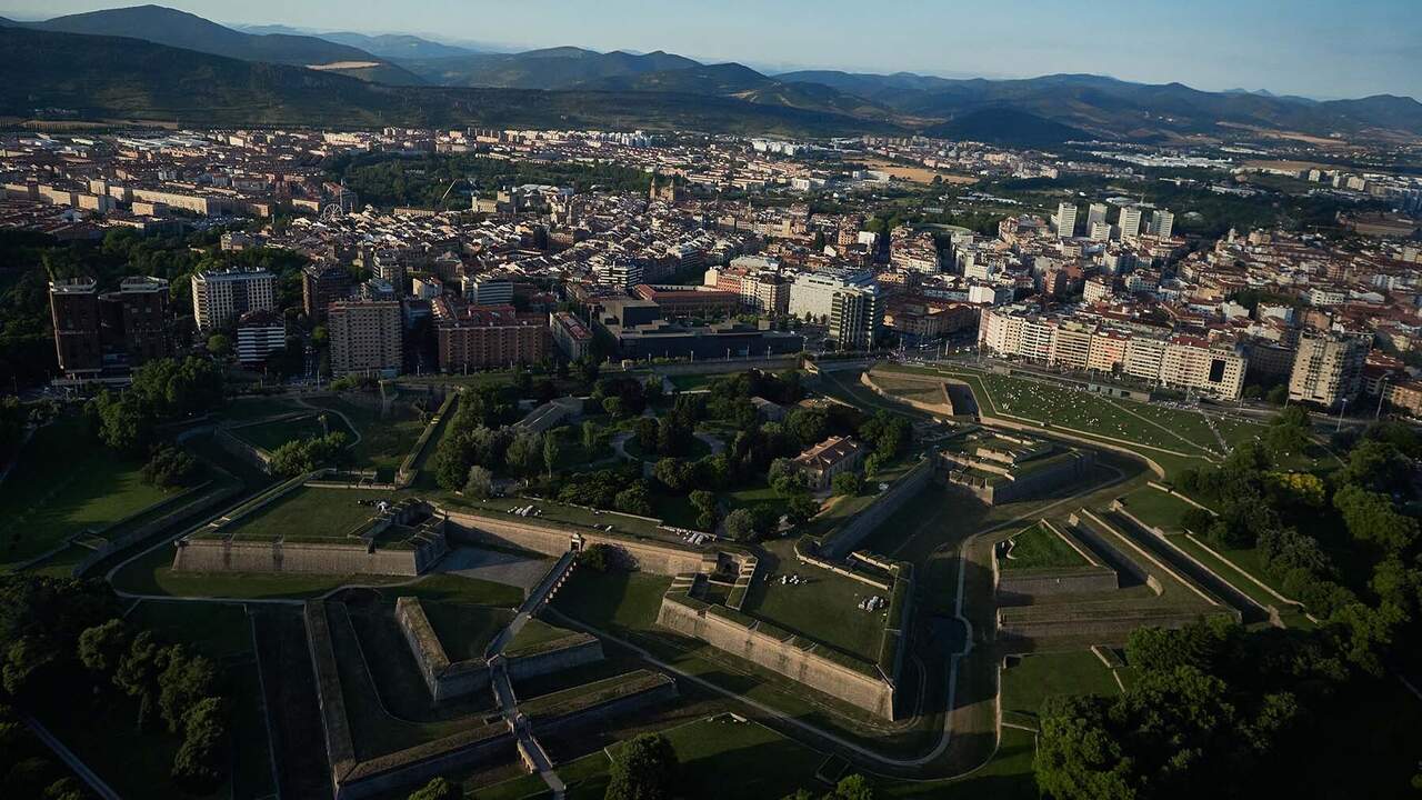 Un colombiano embauca en una calle de Pamplona a una niña de 14 años y la lleva a su casa para tener relaciones