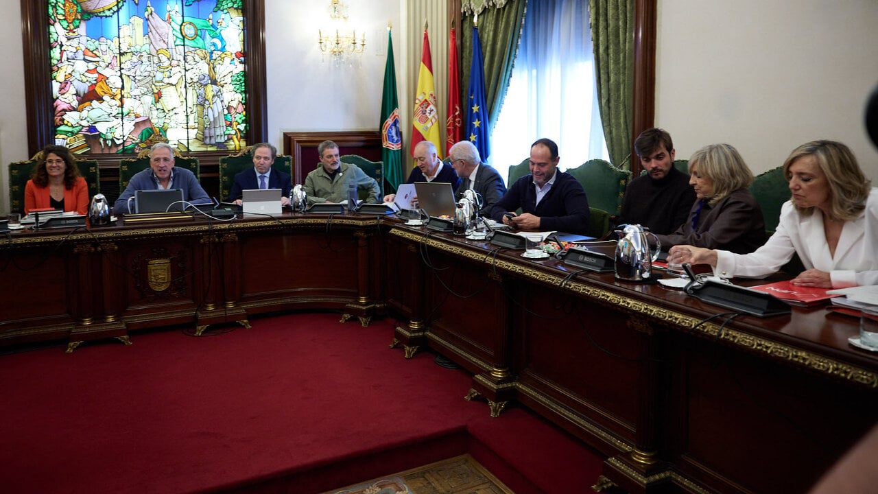 Asiron vende 4 parcelas para hacer vivienda libre y UPN le acusa de 