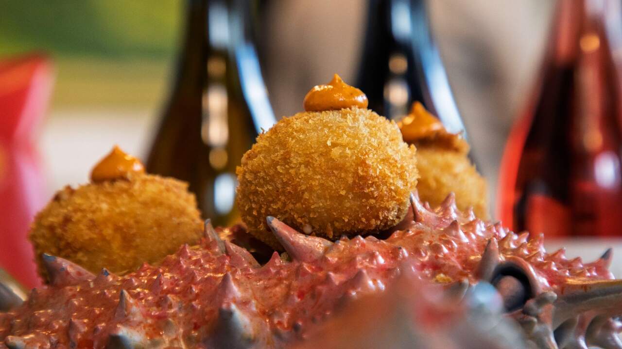 El bocado que vuelve a llenar los bares de Navarra: 103 locales compiten por hacer la mejor croqueta