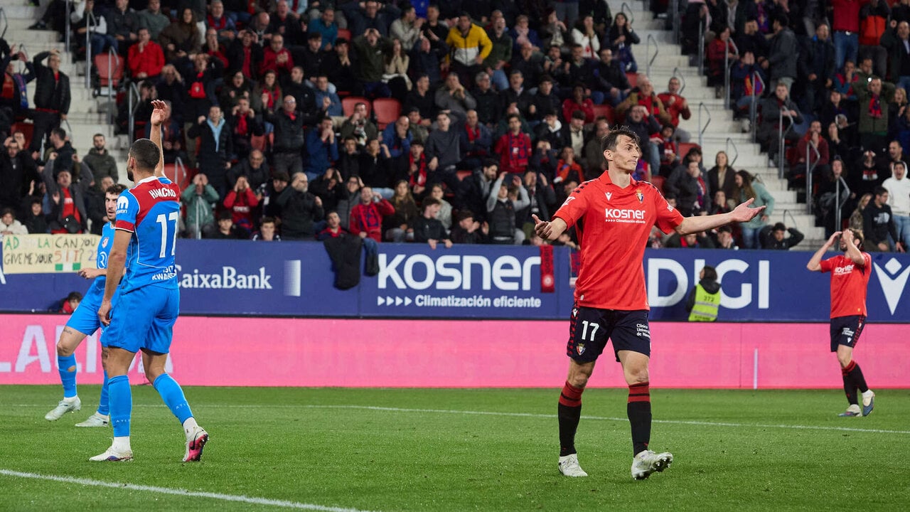 Las cuentas de Osasuna tras quedar a 3 puntos del descenso: pendiente de los partidos que faltan de esta jornada
