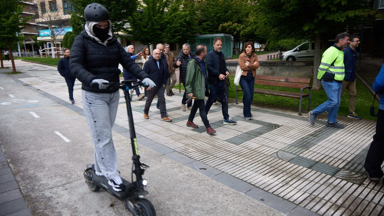 La Gerencia de Urbanismo y la Comisi&oacute;n de Urbanismo del Ayuntamiento visitan las obras de la tercera fase del proyecto Fuente del Hierro Verde. I&Ntilde;IGO ALZUGARAY