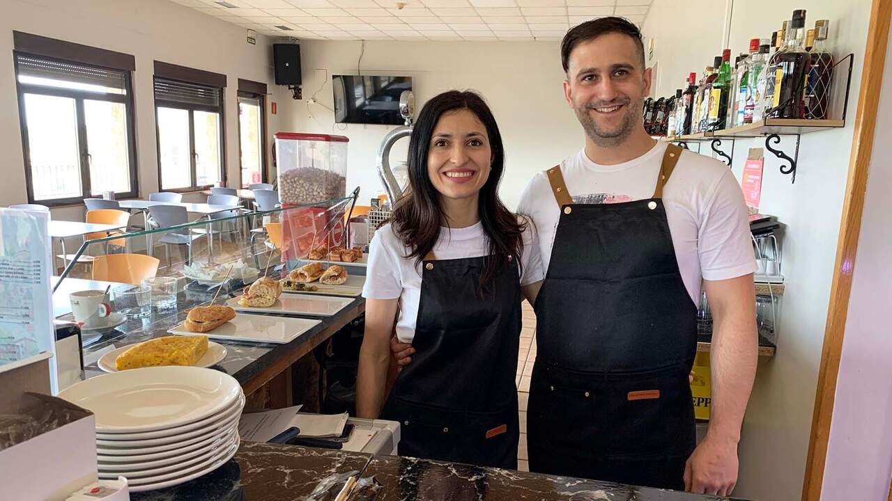 Josecho y Mila, los cocineros que han encontrado en un pueblo de Navarra su oportunidad: 