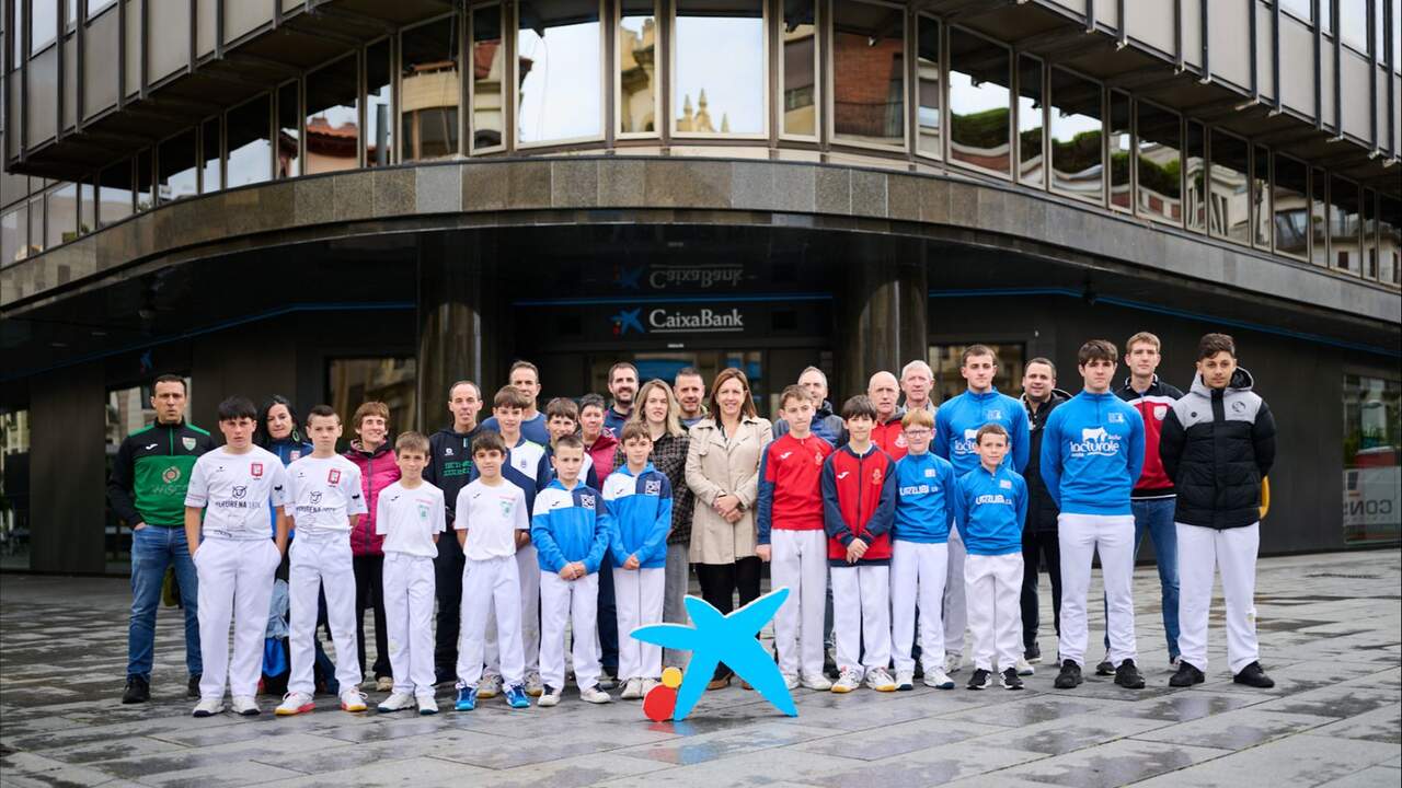 La competición navarra de pelota que vuelve con más pueblos, más cantera y casi quinientos pelotaris