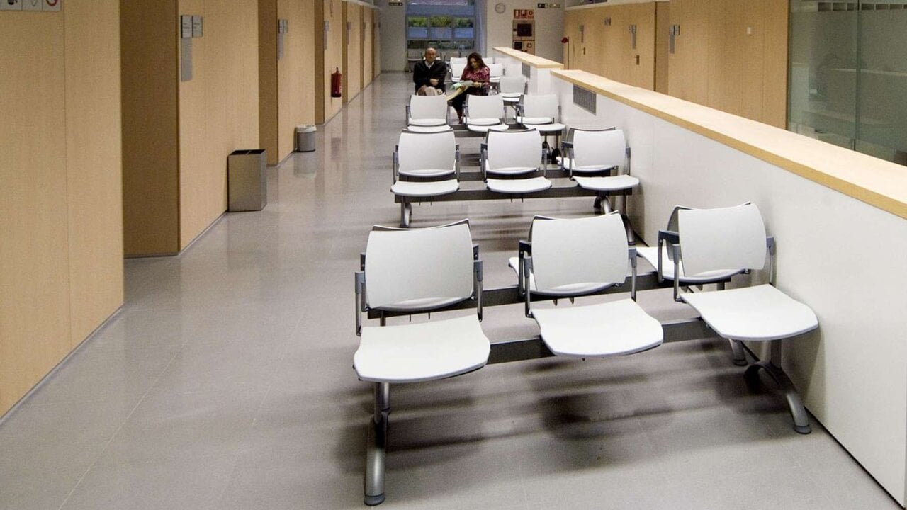 Salud cambia el sistema de cita previa en Atención Primaria y echa la culpa del colapso a los olvidos
