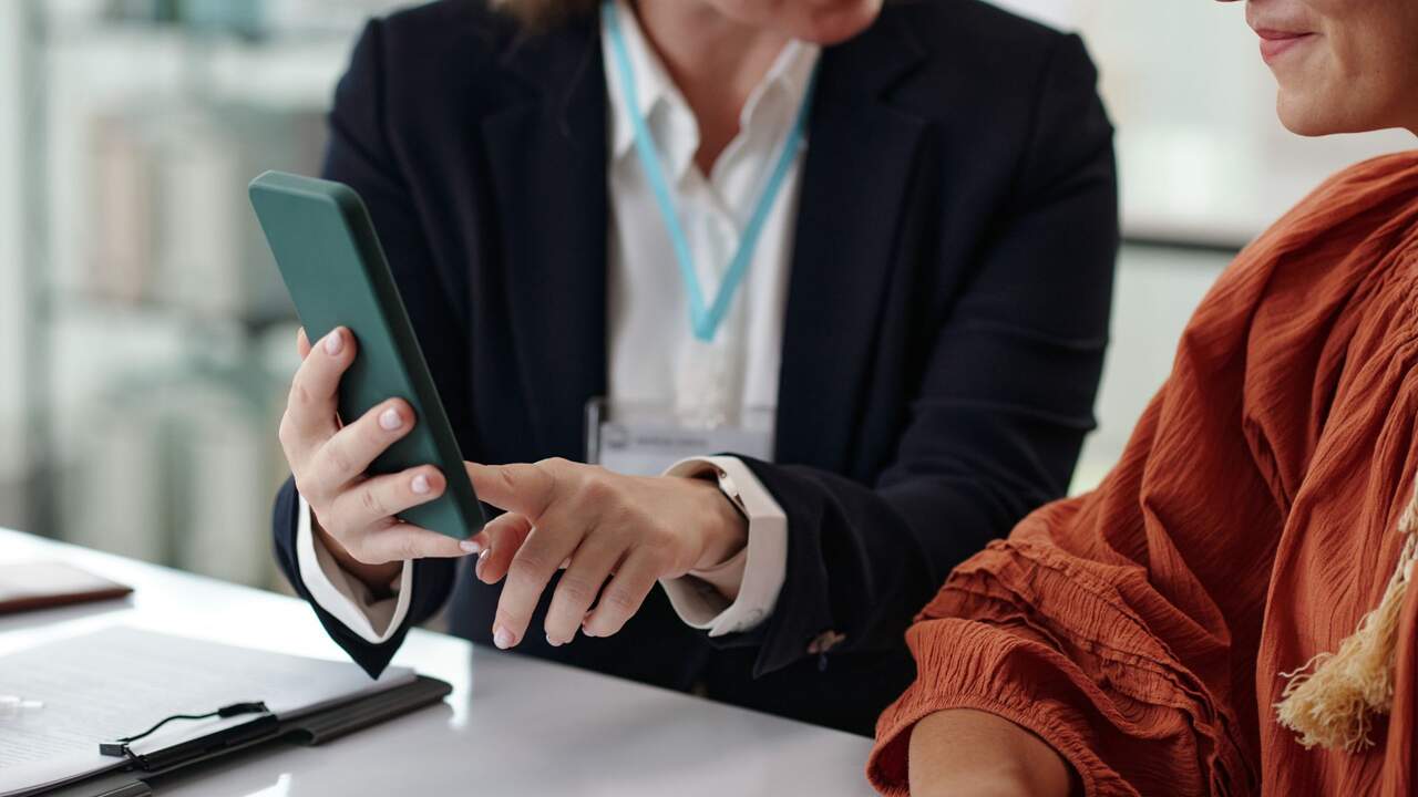 El amplio consenso ciudadano que pide más control parental y límites para proteger a los menores en internet