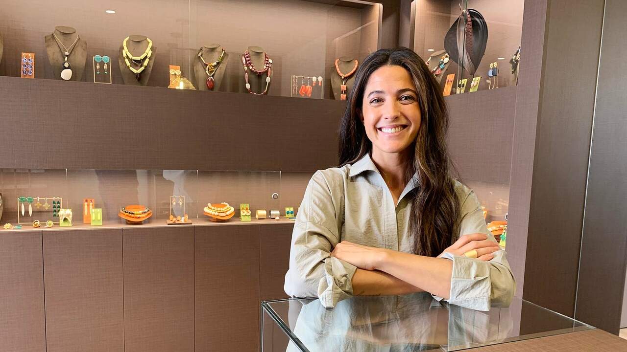 La pamplonesa que estudió comercio exterior y finanzas se decide por la tienda familiar: “Esto es calidad de vida”