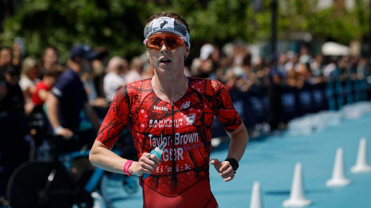 Prueba internacional Spain T100 Triathlon Pamplona Navarra. EFE VILLAR L&Oacute;PEZ