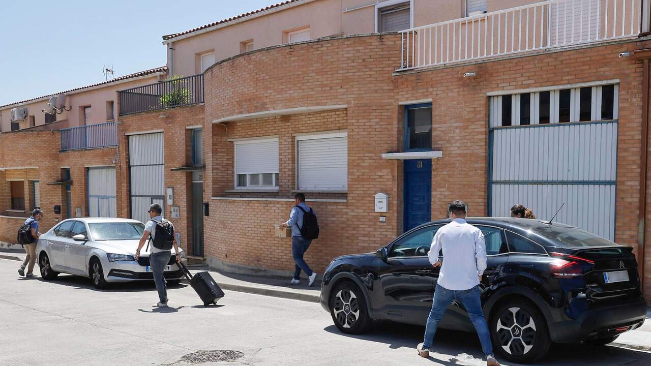 El juez investiga si Santos Cerdán pagó con fondos del PSOE a la fontanera Leire Díez para atacar causas judiciales