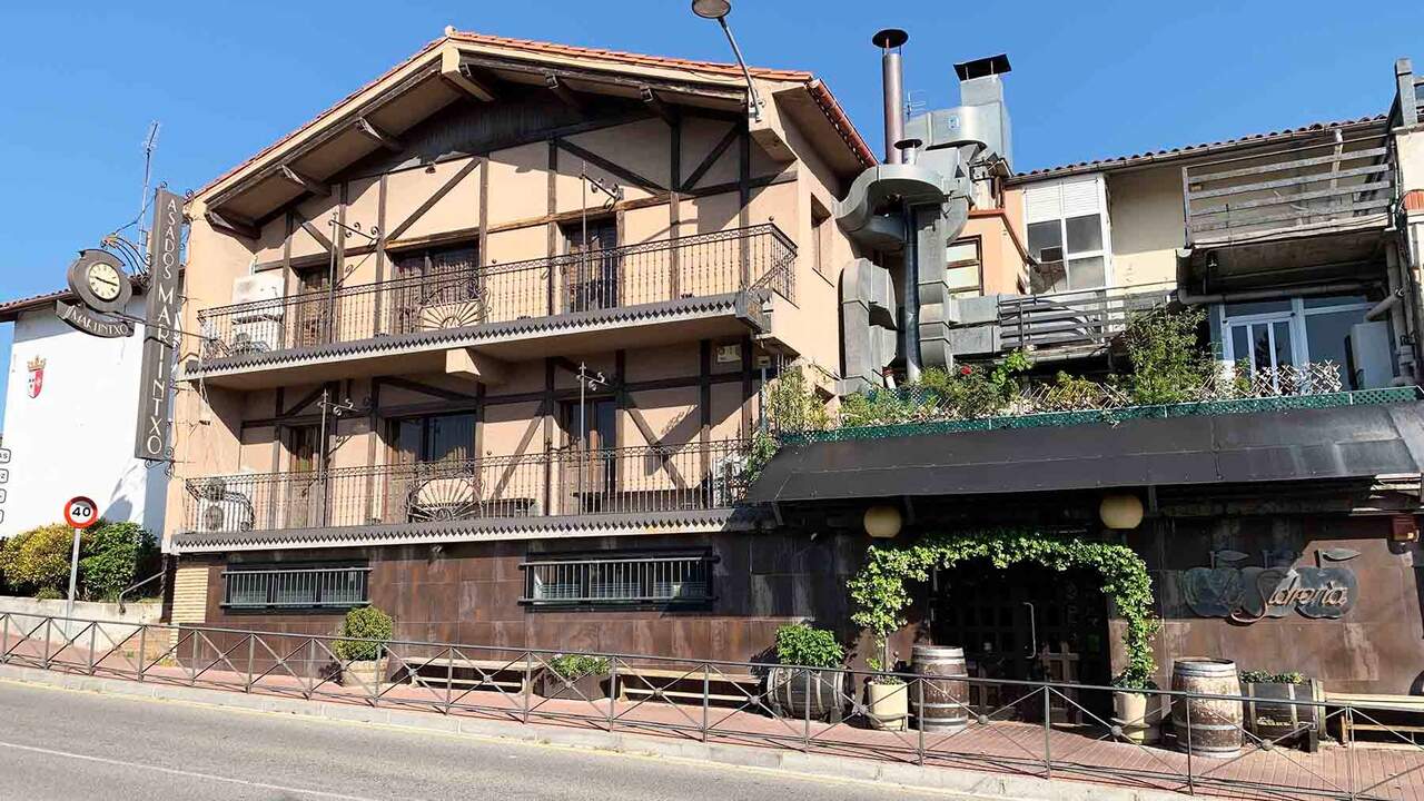 Fachada de la sidrería asador Martintxo en Cizur Menor. Navarra.com