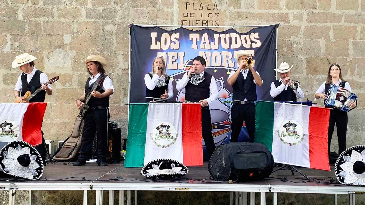 El grupo navarro Los Tajudos del Norte arrasa con sus rancheras. Navarra.com