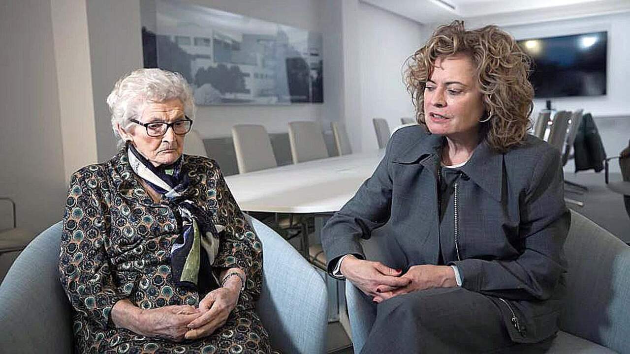 Victoria, 96 años, tras volver a oír de nuevo gracias a la Clínica Universidad de Navarra: 