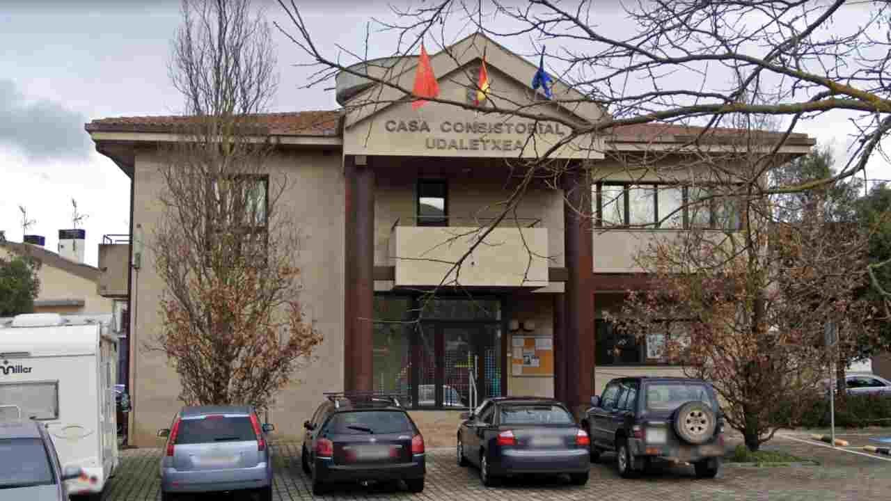 Varapalo judicial a Bildu en Berrioplano: anulan una convocatoria de empleo por discriminar el cupo de discapacidad