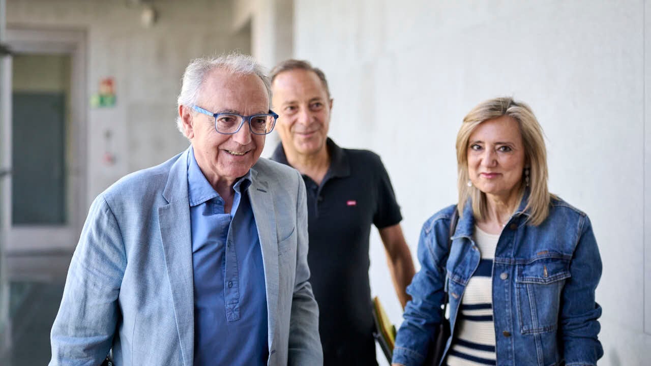 Miguel Sanz pide derogar la Transitoria Cuarta y reducir el número de parlamentarios en Navarra