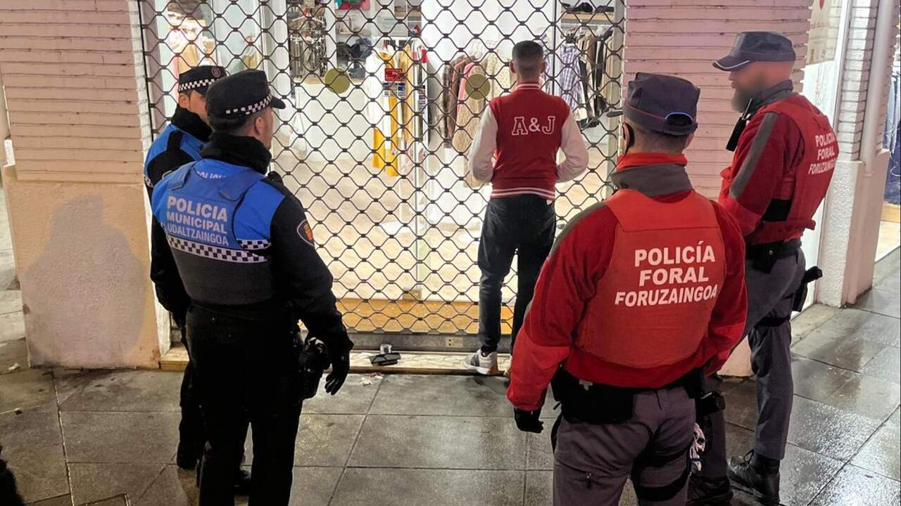Agentes de la Policía Municipal y Foral frustran varios robos y detienen a seis personas en Pamplona.