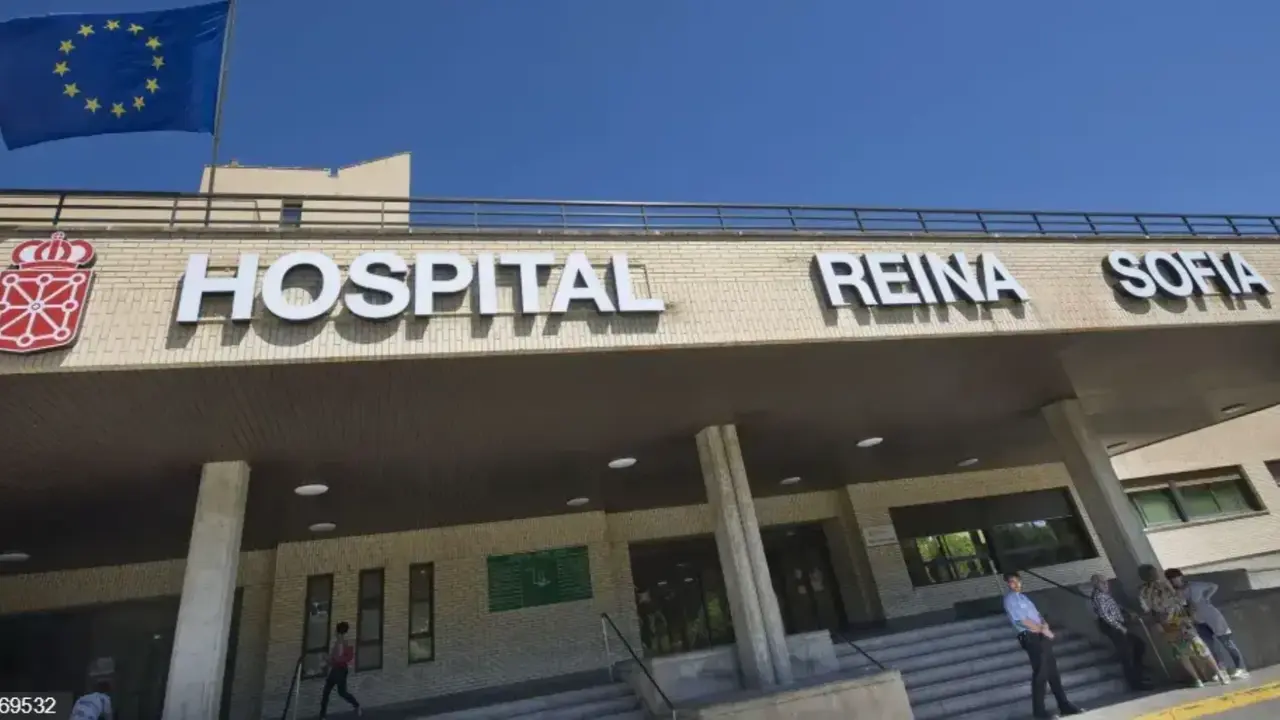 Cuatro heridos en un grave accidente por alcance entre dos coches en una localidad navarra