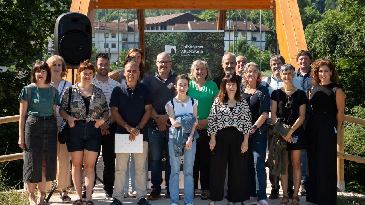 La vía verde de Navarra que ya une 57 kilómetros entre Irún y Elizondo siguiendo la ruta de un viejo tren