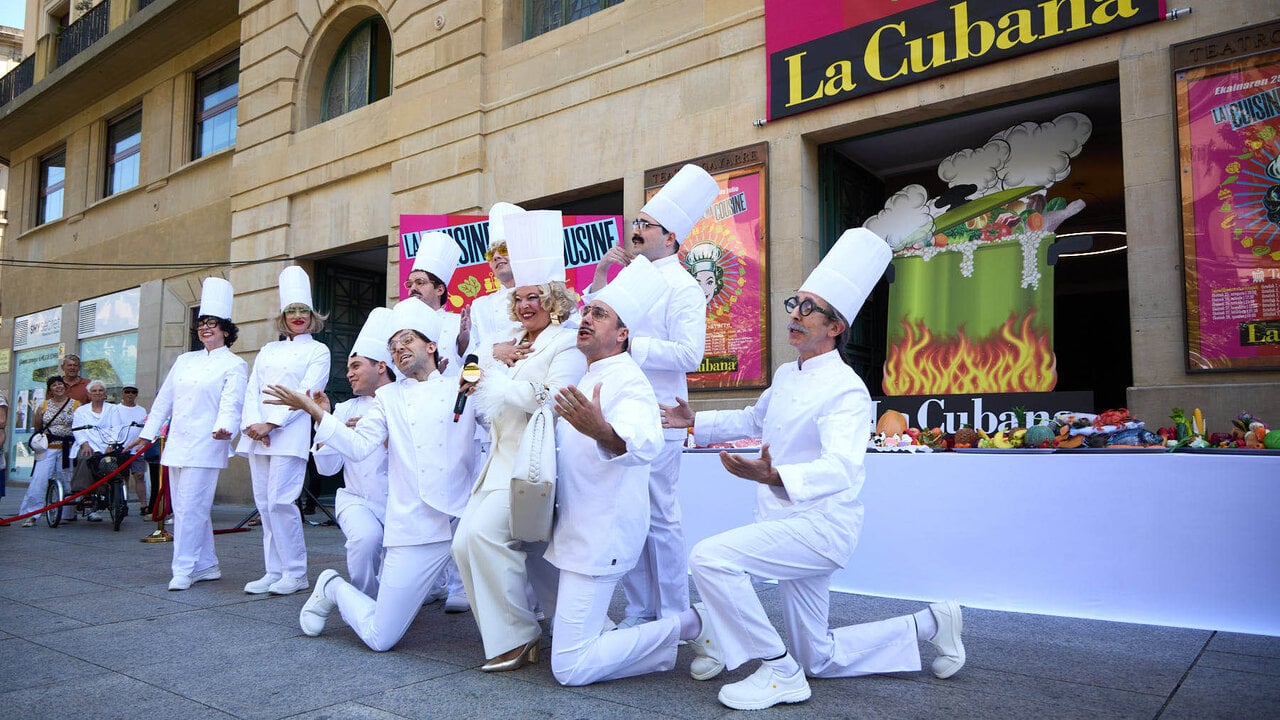 Presentaci&oacute;n del espect&aacute;culo de La Cubana en el Teatro Gayarre de Pamplona. I&Ntilde;IGO ALZUGARAY