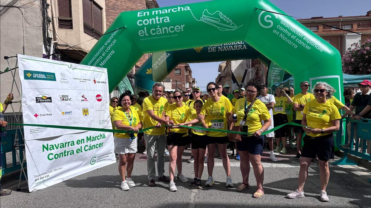 Más de 600 personas desafían el calor en San Adrián para caminar juntas contra el cáncer y apoyar la investigación