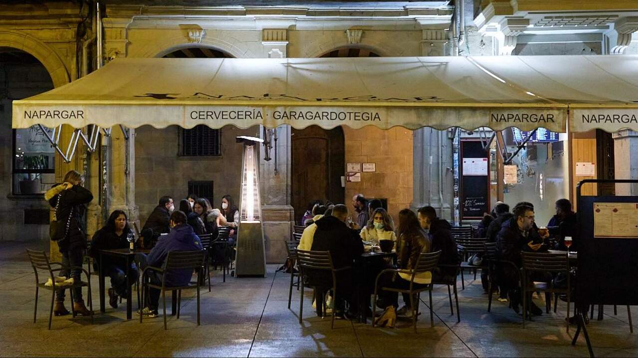 Un mítico bar de la Plaza del Castillo anuncia su cierre a menos de 2 semanas de que arranque San Fermín