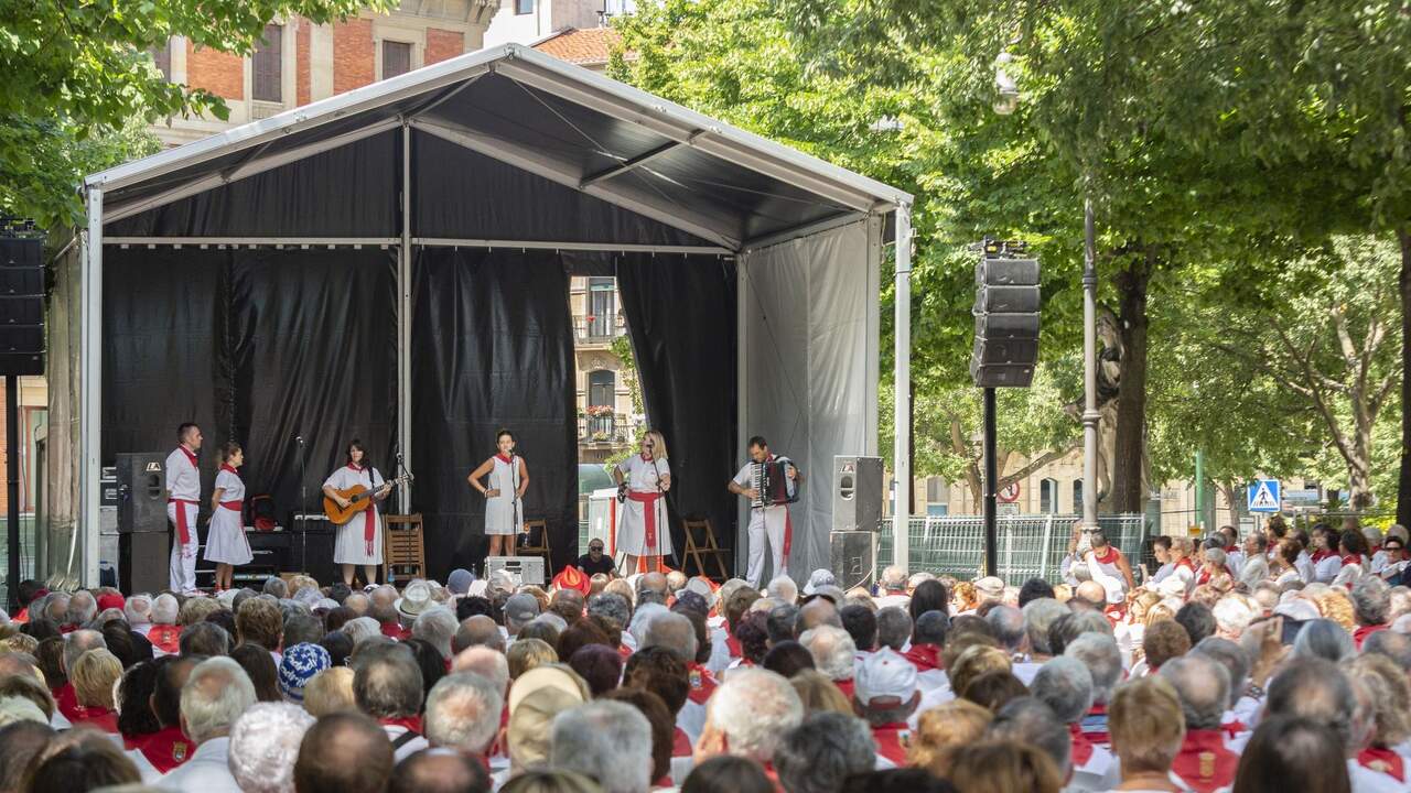 La Jota Navarra gana impulso con una nueva Mesa abierta a joteros, escuelas, asociaciones y entidades locales