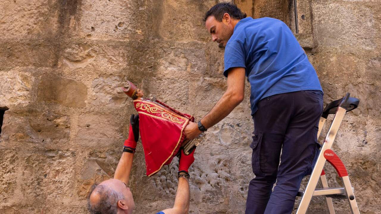 La figura de San Fermín desaparece de la hornacina de Santo Domingo a tres días del Chupinazo de Pamplona