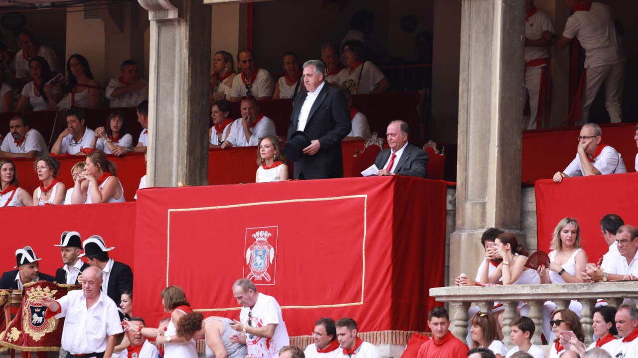 Bildu renuncia a presidir las corridas de San Fermín pero Asiron no se pierde la del 7 de julio