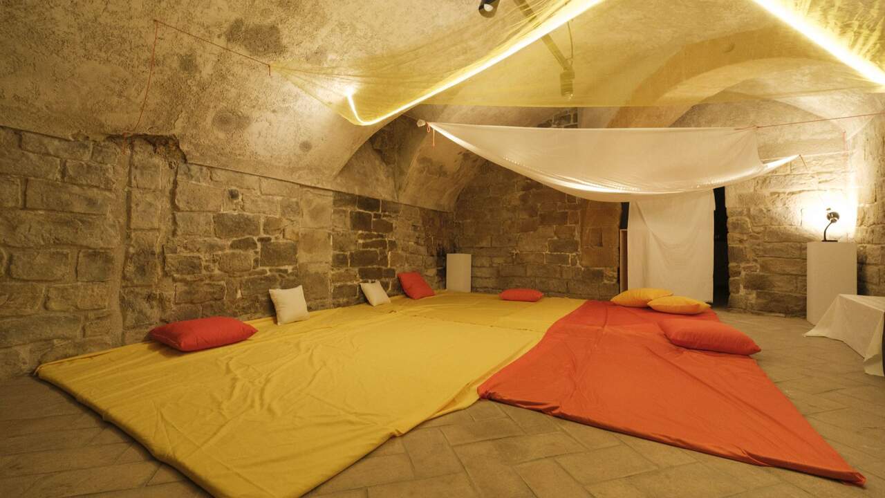 Un refugio tranquilo en pleno San Fermín: así es el espacio sensorial que abre el Condestable en Pamplona