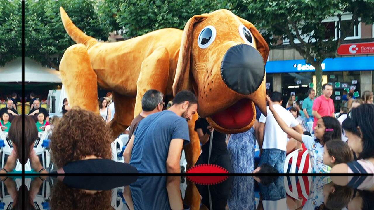 El perro gigante que sorprenderá a los niños en Pamplona durante San Fermín: música, pompas y mucha animación