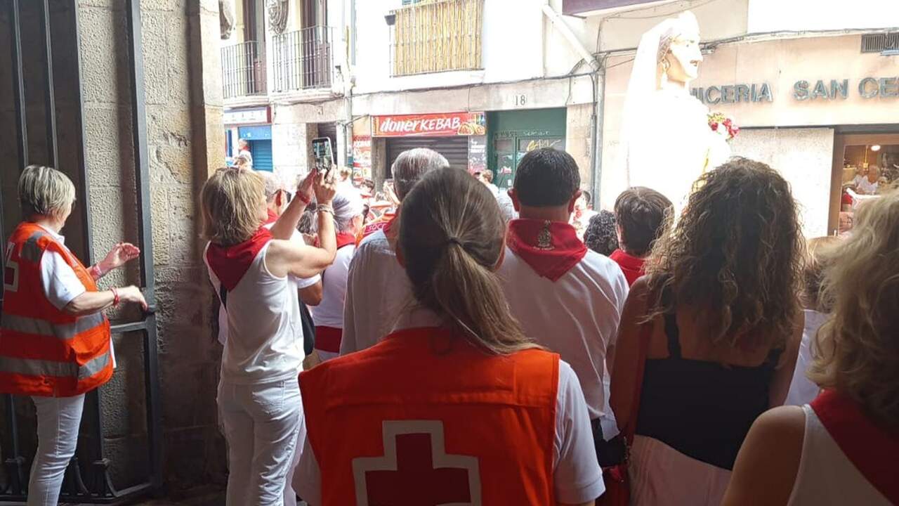 Cruz Roja atiende a siete menores en el 'Chupinazo Chiqui' de San Fermín: con dos traslados a urgencias