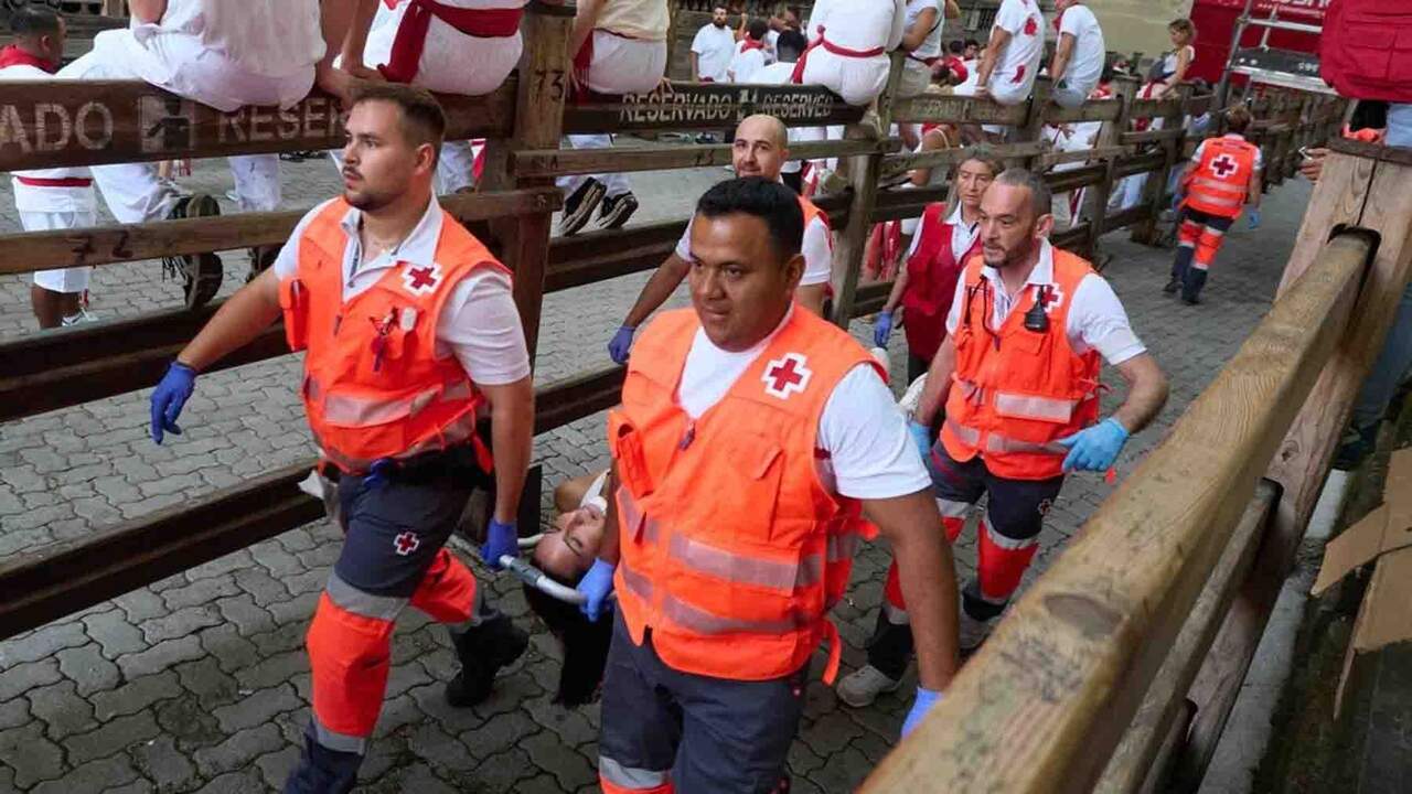Parte de heridos: el encierro de José Escolar deja catorce atendidos, uno de ellos con una cornada en la cara