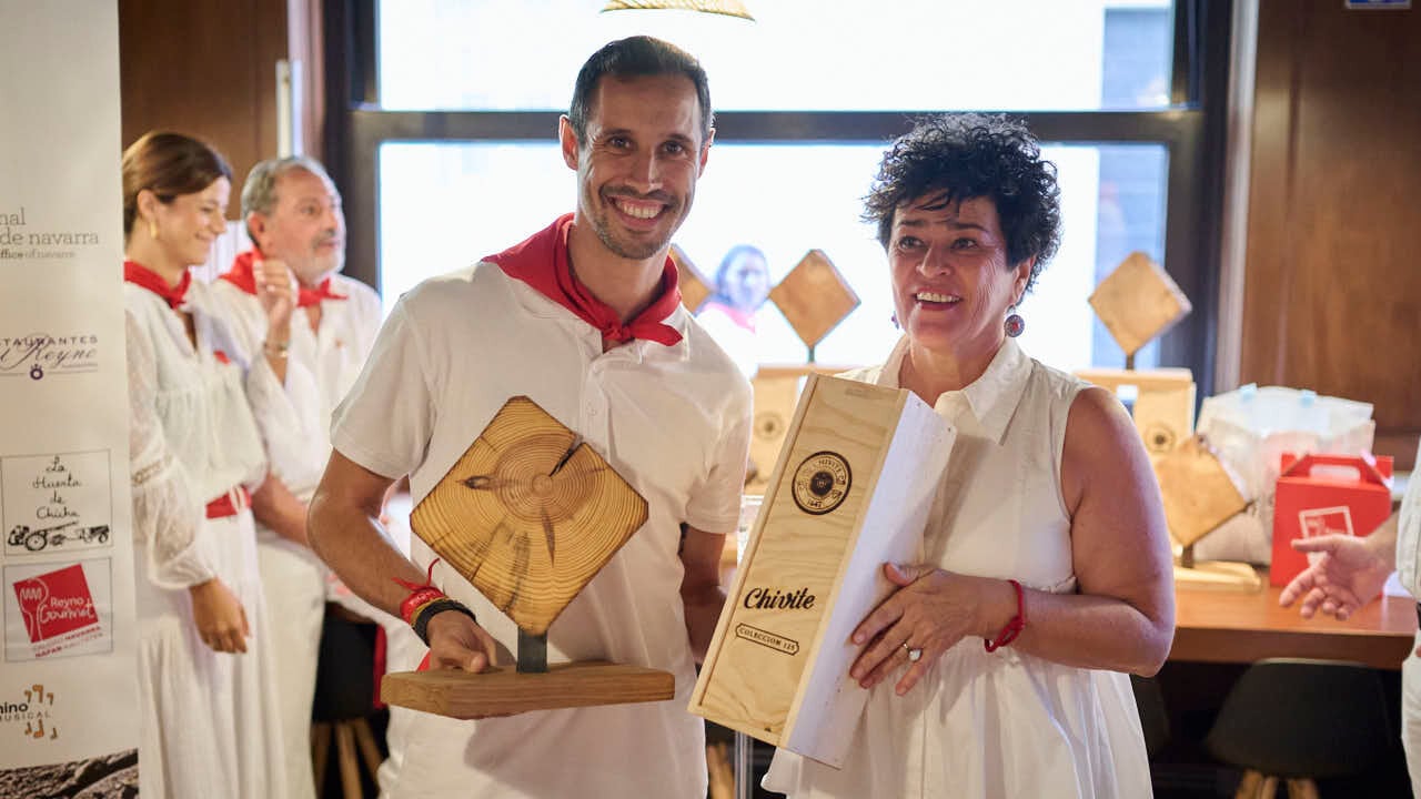 El fotógrafo de Navarra.com, Pablo Lasaosa, recoge el prestigioso premio internacional de fotografía del encierro