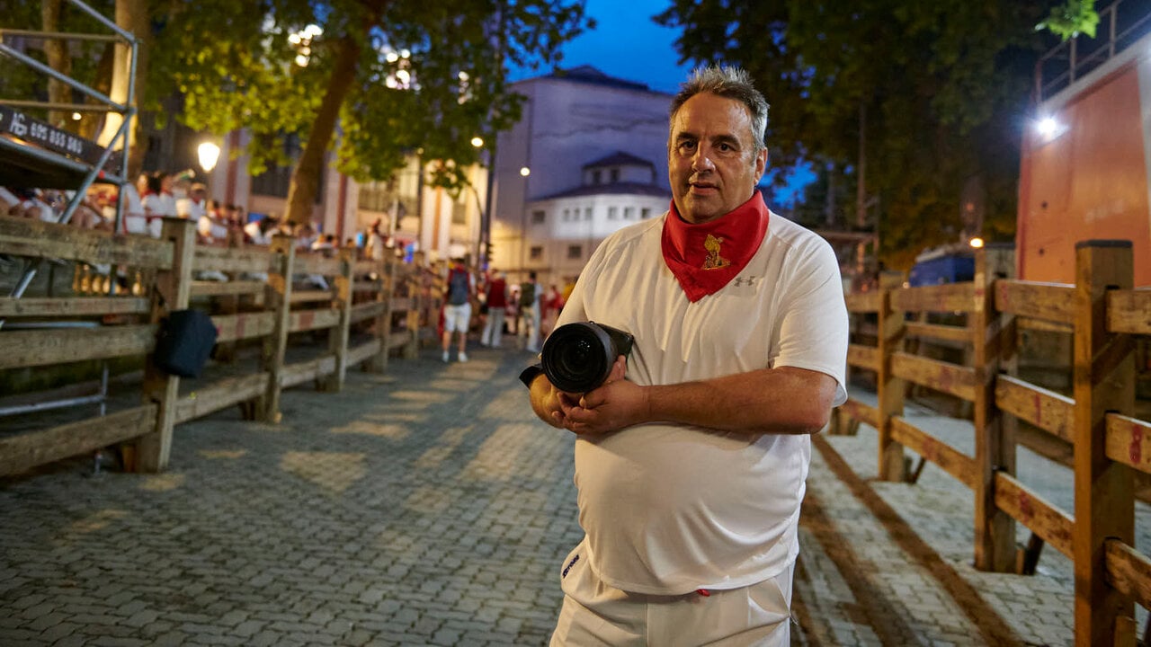 Miguel, el excorredor del encierro que cambió las zapatillas por la cámara: 