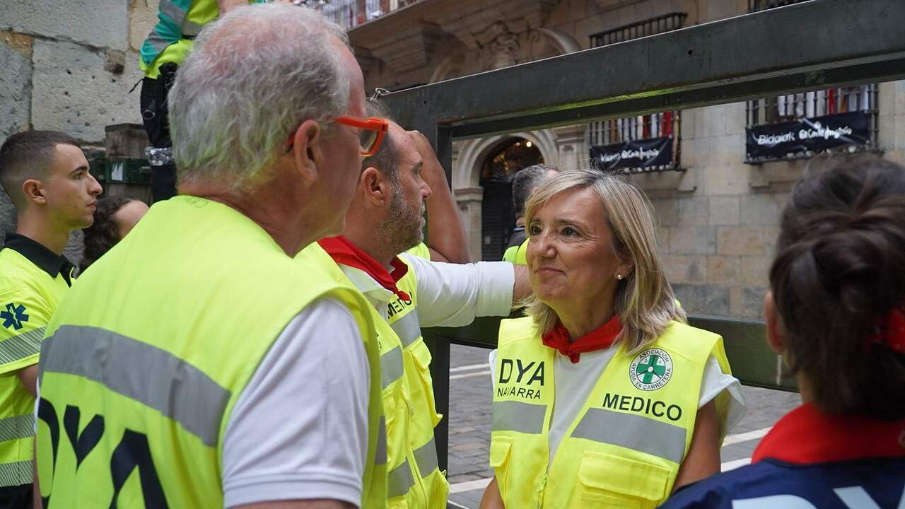 Cristina Ibarrola se remanga en San Fermín: la líder de UPN trabaja como médica voluntaria en el último encierro de Pamplona
