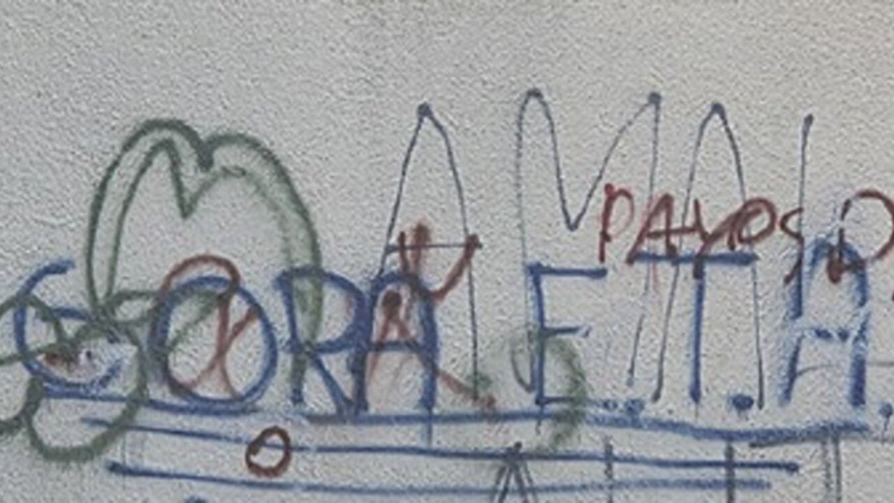 El TAN cuestiona la inacción del Ayuntamiento de Bildu en Echarri Aranaz por no borrar pintadas de apoyo a ETA