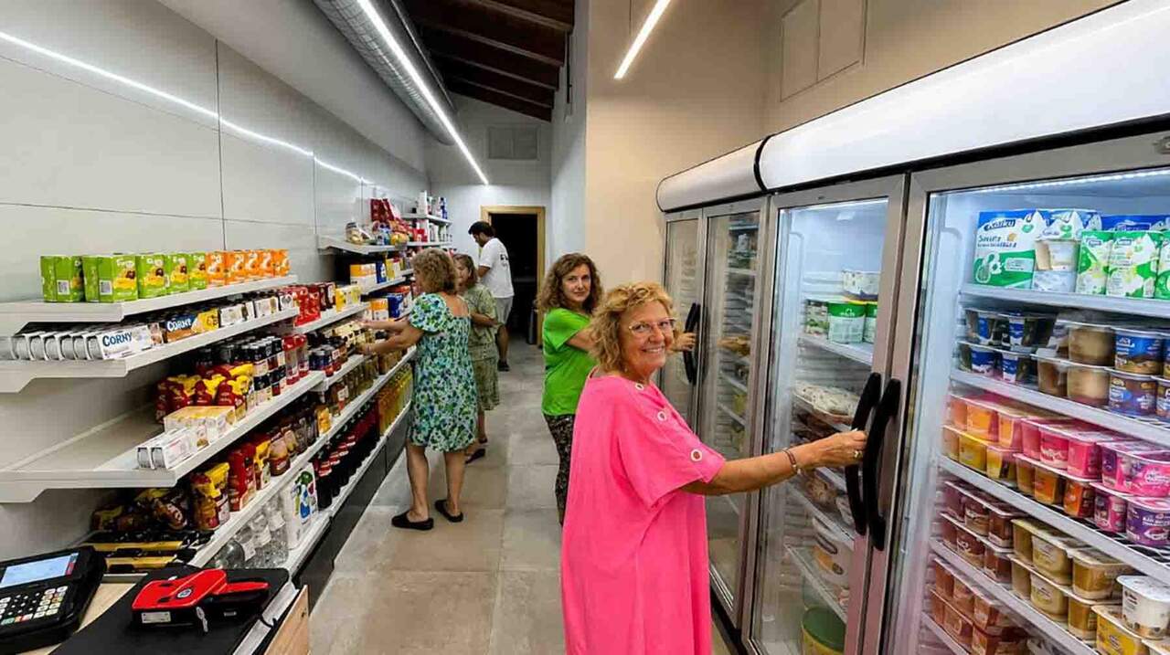 El pueblo de Navarra que vuelve a comprar sin esperar a la venta ambulante: así es su primer comercio en 4 años