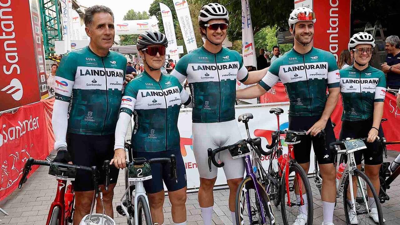 La vida tranquila de Miguel Induráin junto a su mujer y sus tres hijos: reunidos por una carrera ciclista en Navarra