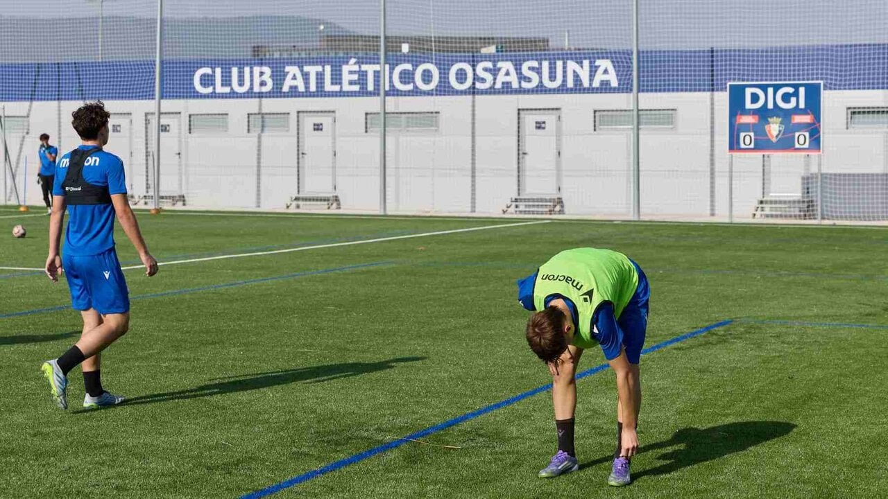 Nuevos campos, con vestuario y grada en las instalaciones deportivas de Tajonar. OSASUNA