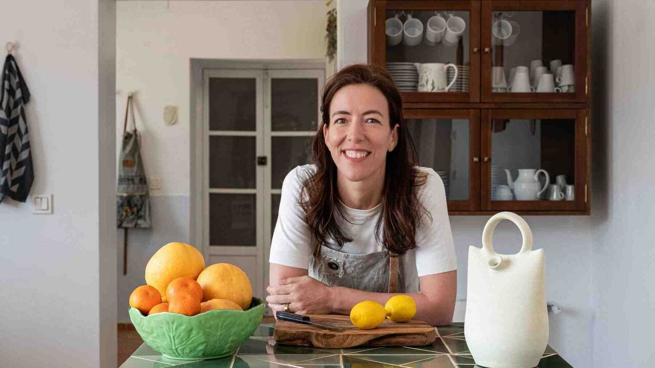 ¿Tienes hambre a todas horas aunque acabes de comer? La ciencia explica por qué la culpa no es de tu estómago