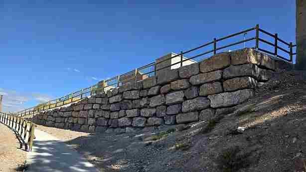 El pueblo de Navarra que estrena una espectacular 'alfombra roja' con vistas al Moncayo