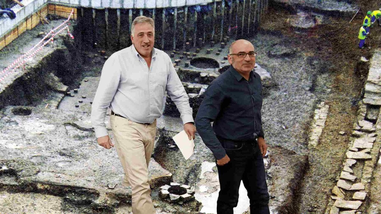 El doble rasero abertzale con la historia: la muralla que en la Plaza del Castillo era 