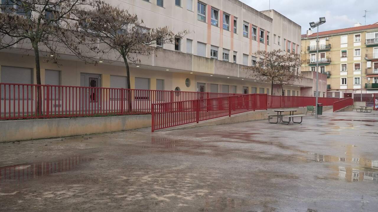 El colegio de Pamplona que estrena un patio totalmente renovado tras una inversión que supera los 231.000 euros