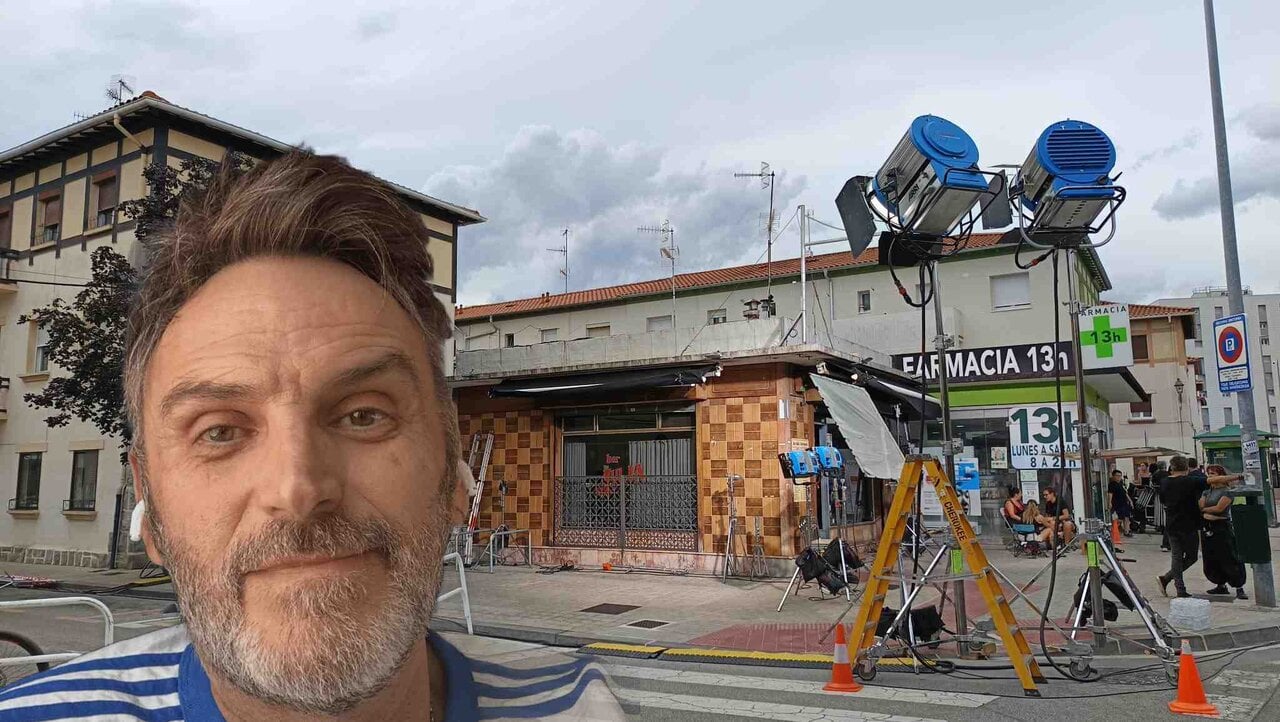 Un misterioso rodaje transforma un conocido bar de la Chantrea y deja ver a Fernando Tejero en Pamplona