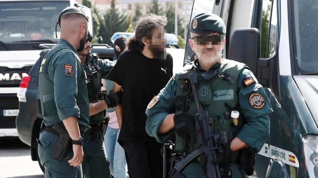 El marroquí que asesinó a dos agricultores en Navarra puede pasar el resto de su vida entre rejas por sus crímenes